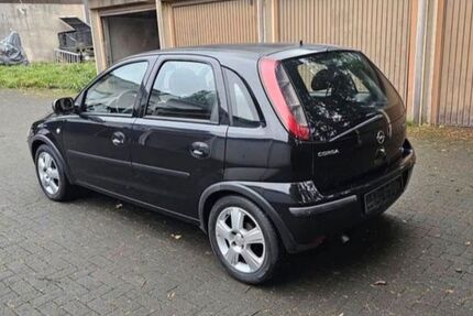 Opel Corsa 205.000 km 899 &euro; Bottrop 46242