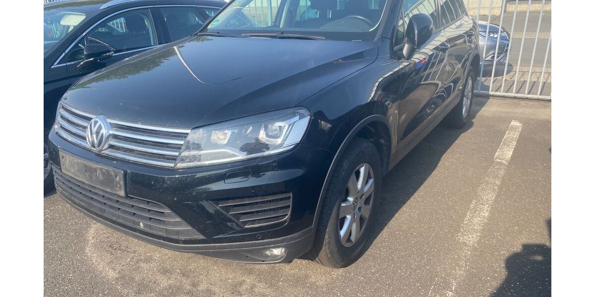 VW Touareg 242.321 km 12.900 &euro; Kamp-Lintfort 47475