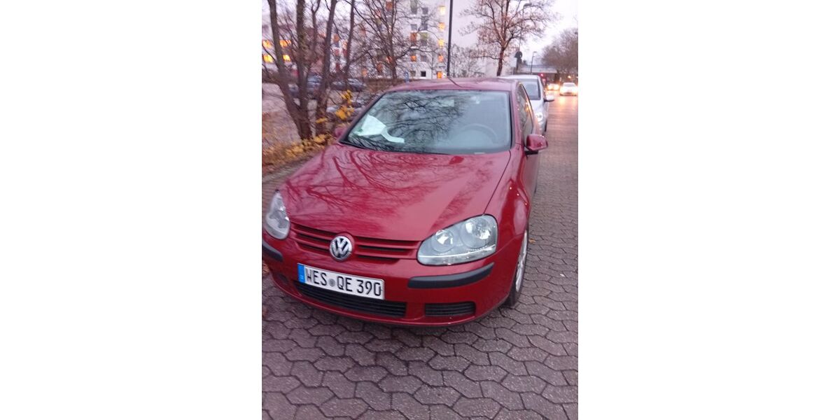 VW Golf 96.000 km 3.300 &euro; Alpen 46519