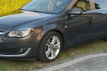 Opel Insignia 303.000 km 2.800 &euro; Krefeld 47807