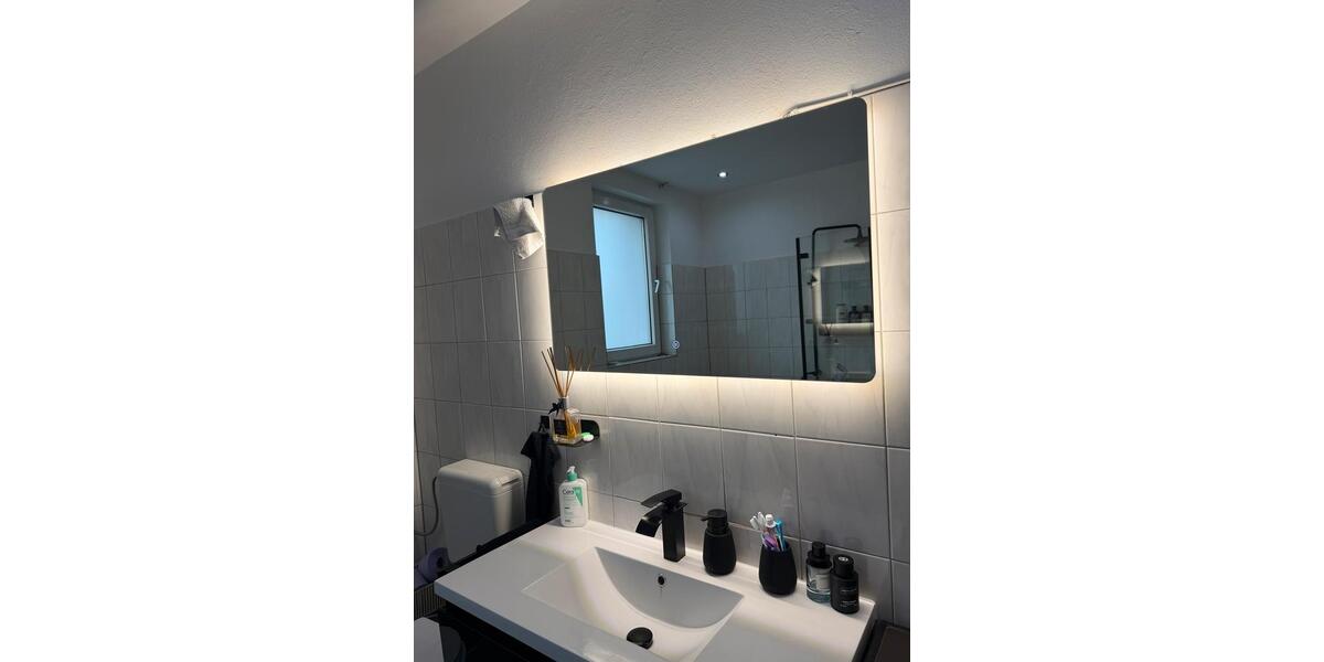 Dachgeschoßwohnung Oberhausen Rothebusch - 2.5 Zimmer, 60 m&sup2;, 600&euro; | Angebot:24850380