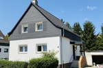 Einfamilienhaus mit 5 Zimmern und 2 Bädern, großem Garten ideal für Familien. Komplett saniert! - Einfamilienhaus Düsseldorf / Rath Rath | Angebot:27112998