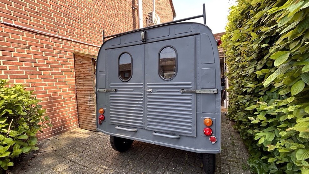 Citroen 2 CV 75.000 km 14.444 € Korschenbroich 41352