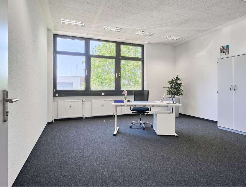 Büro in Neuss 399 € 25 m² zimmer