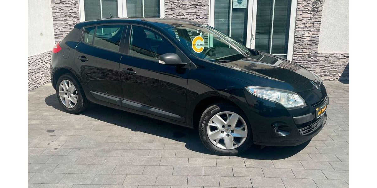 Renault Megane 147.000 km 3.490 &euro; Oberhausen 46145