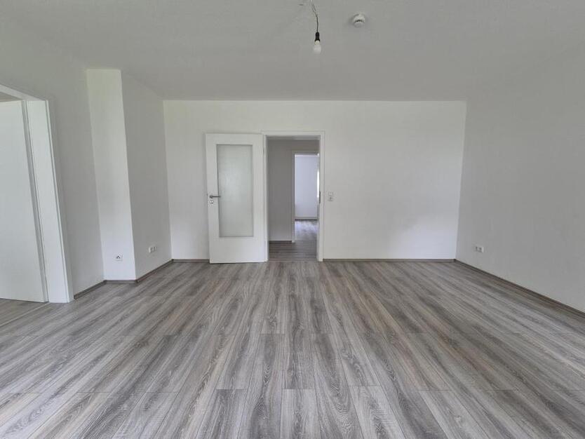 Helle 4-Zimmer-Wohnung mit Balkon! zimmer