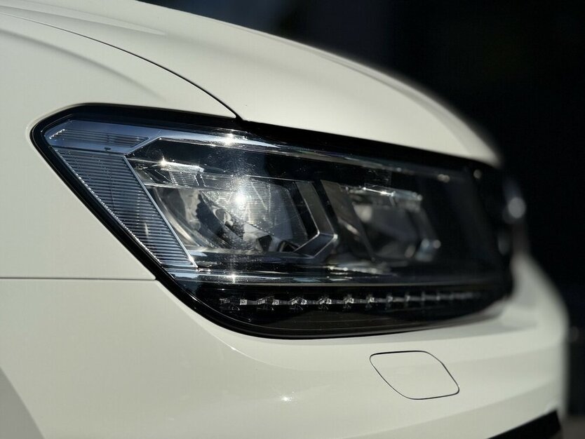 Tiguan R-Line / 4Motion / Pano / Kamera / AAC