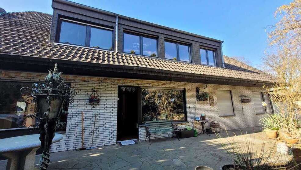 Haus zum Kaufen in Rheinberg 599.000 € 308 m²