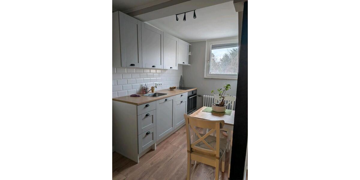 Neuss City Wohnung–Düsseldorf 20 Mins -1,5 Zimmer-all inkl. 900€ 1 zimmer