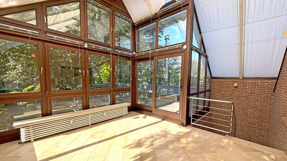 Zur Miete: Wohnhaus der Superlative am Jungbornpark! 7 zimmer