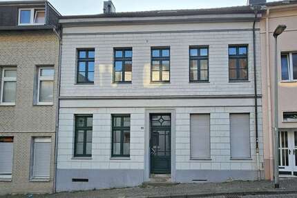 Haus zum Kaufen in Mönchengladbach 359.000 € 220 m²