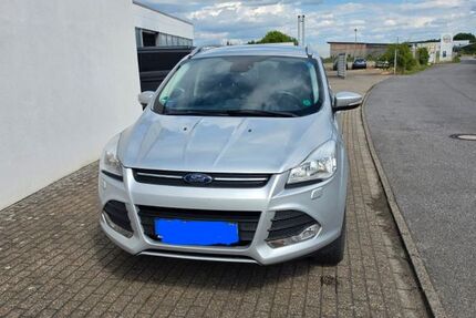 Ford Kuga 108.000 km 9.000 &euro; Issum 47661