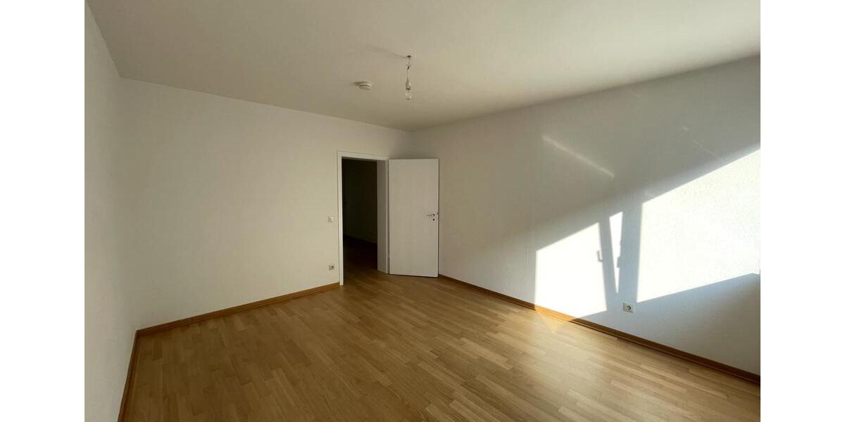 Etagenwohnung Düsseldorf Niederkassel - 3 Zimmer, 85 m&sup2;, 1.235&euro; | Angebot:26215019
