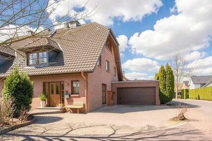 Haus Dinslaken Lohberg - 5 Zimmer, 154 m&sup2;, 410.000&euro; | Angebot:25995876