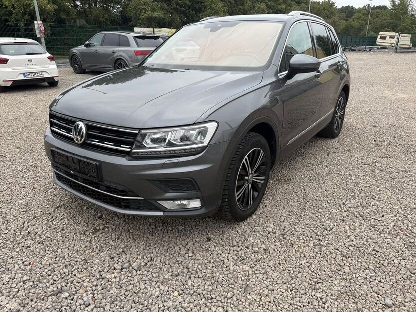 VW Tiguan 135.000 km 20.900 € Dinslaken 46539