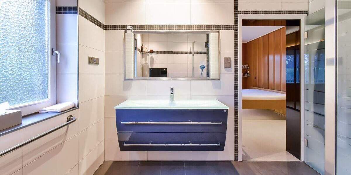 Besonderes, massives Einfamilienhaus in Duisburg-Mündelheim - pflegeleicht, hell & energieeffizient 4 zimmer