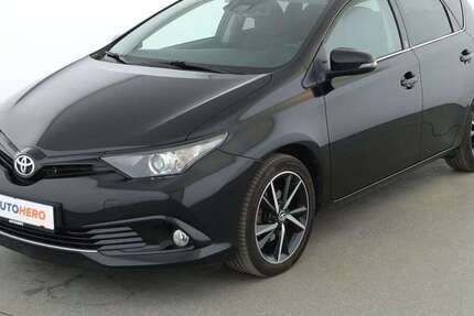 Toyota Auris 41.343 km 14.990 &euro; Essen 45141