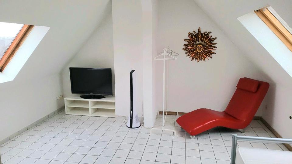 Dachgeschoßwohnung Oberhausen Alstaden - 1 Zimmer, 40 m&sup2;, 440&euro; | Angebot:26147734