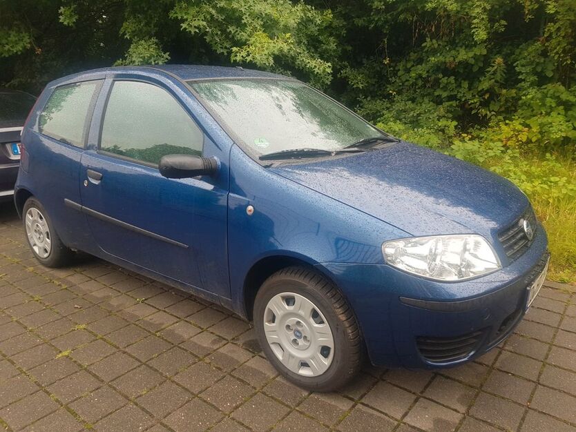 Fiat Punto 30.000 km 3.999 € Düsseldorf 40231