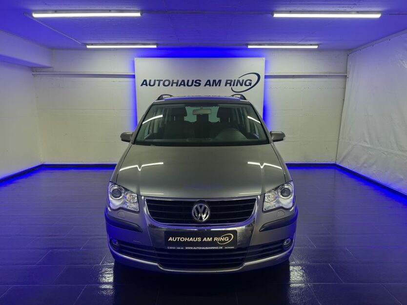 VW Touran 172.874 km 5.999 € Ratingen bei Düsseldorf 40878