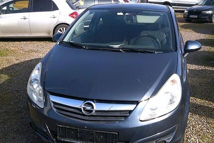 Opel Corsa 151.000 km 1.999 &euro; Duisburg 47167