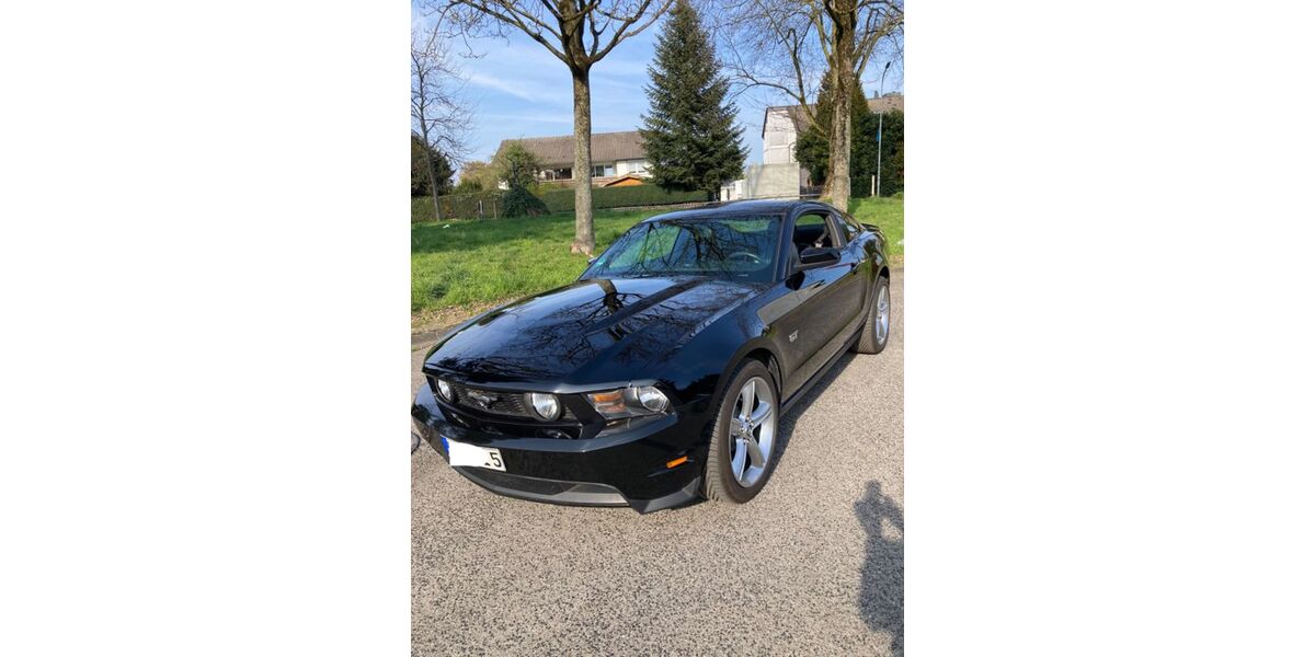 Ford Mustang 112.000 km 22.900 &euro; Kaarst 41564