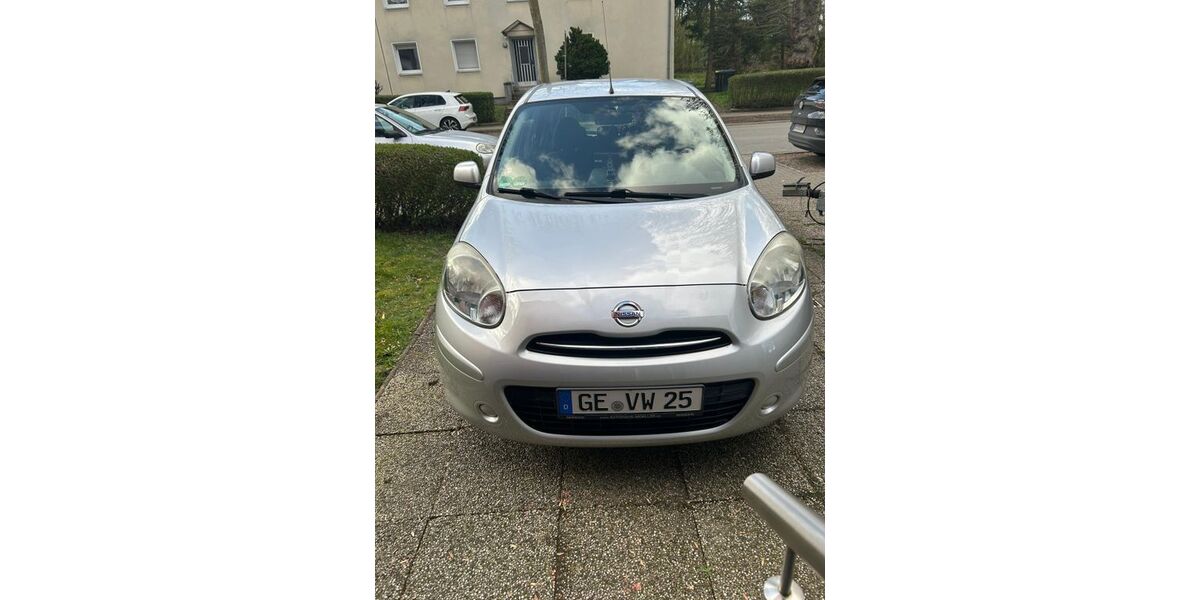 Nissan Micra 74.000 km 8.900 &euro; Gelsenkirchen 45891