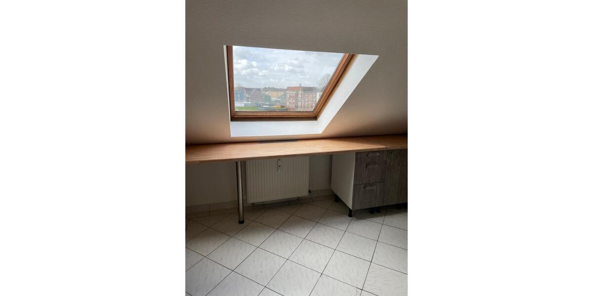 Dachgeschoßwohnung Bochum Bochum-Südwest - 4 Zimmer, 70 m&sup2;, 725&euro; | Angebot:26652574