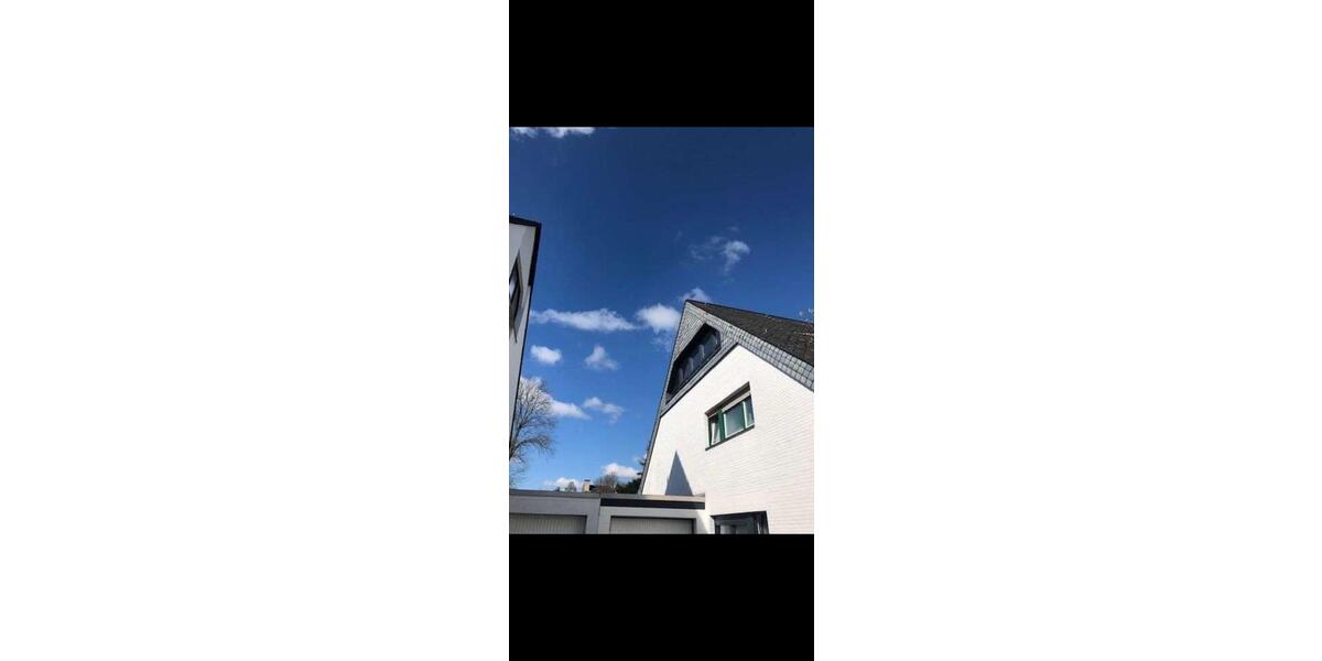 Dachgeschoßwohnung Duisburg Großenbaum - 2.5 Zimmer, 67 m&sup2;, 930&euro; | Angebot:26439729