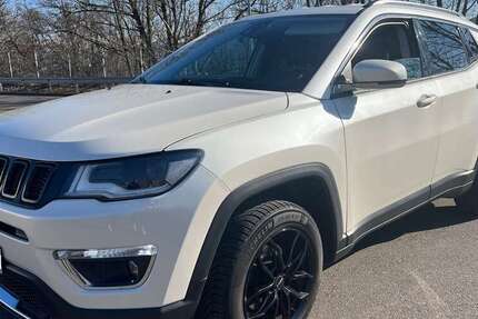 Jeep Compass 33.000 km 17.300 &euro; Velbert 42551