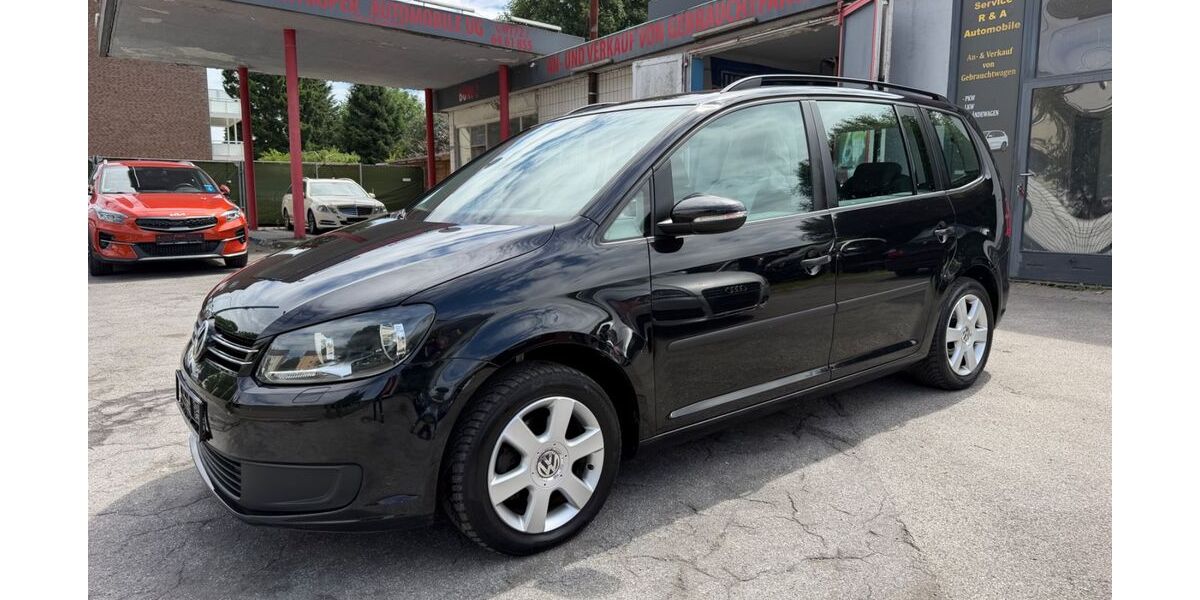VW Touran 299.000 km 4.700 &euro; Essen 45359