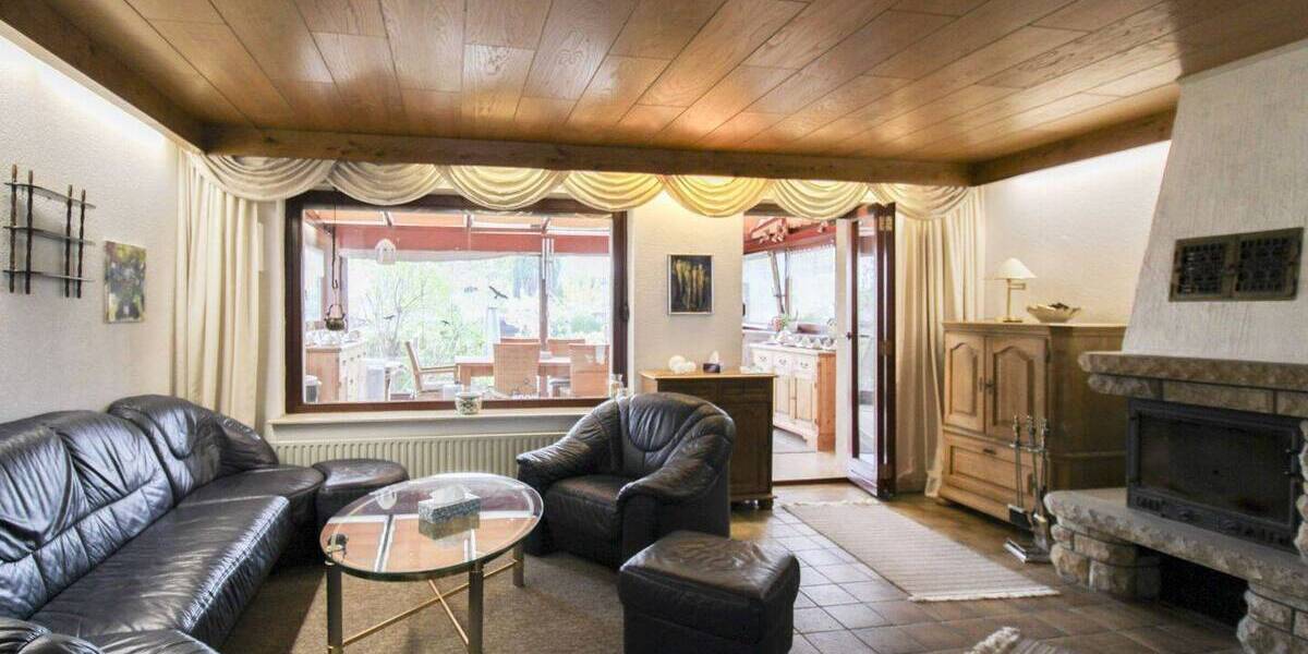 Reihenmittelhaus Essen Ostviertel - 4 Zimmer, 130 m&sup2;, 279.000&euro; | Angebot:26818453
