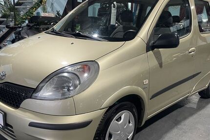 Toyota Verso 179.000 km 4.990 &euro; Rheinberg 47495
