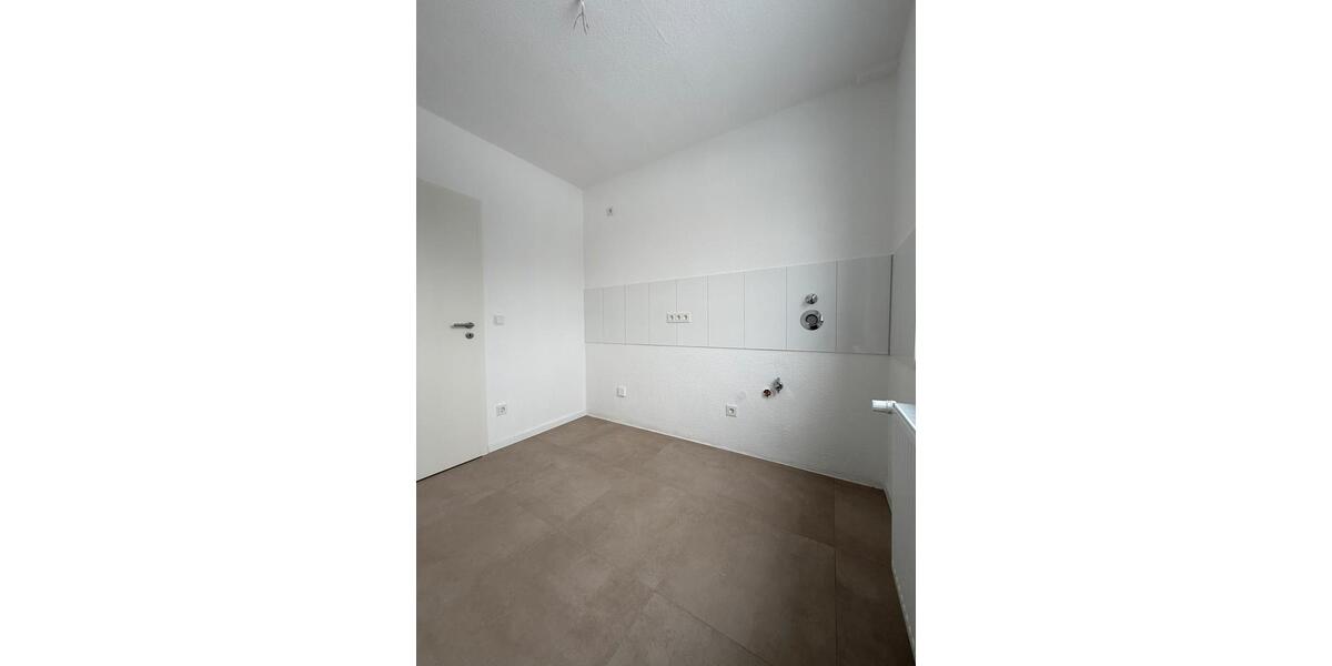 Etagenwohnung Duisburg Mittelmeiderich - 1 Zimmer, 50 m&sup2;, 650&euro; | Angebot:25374908