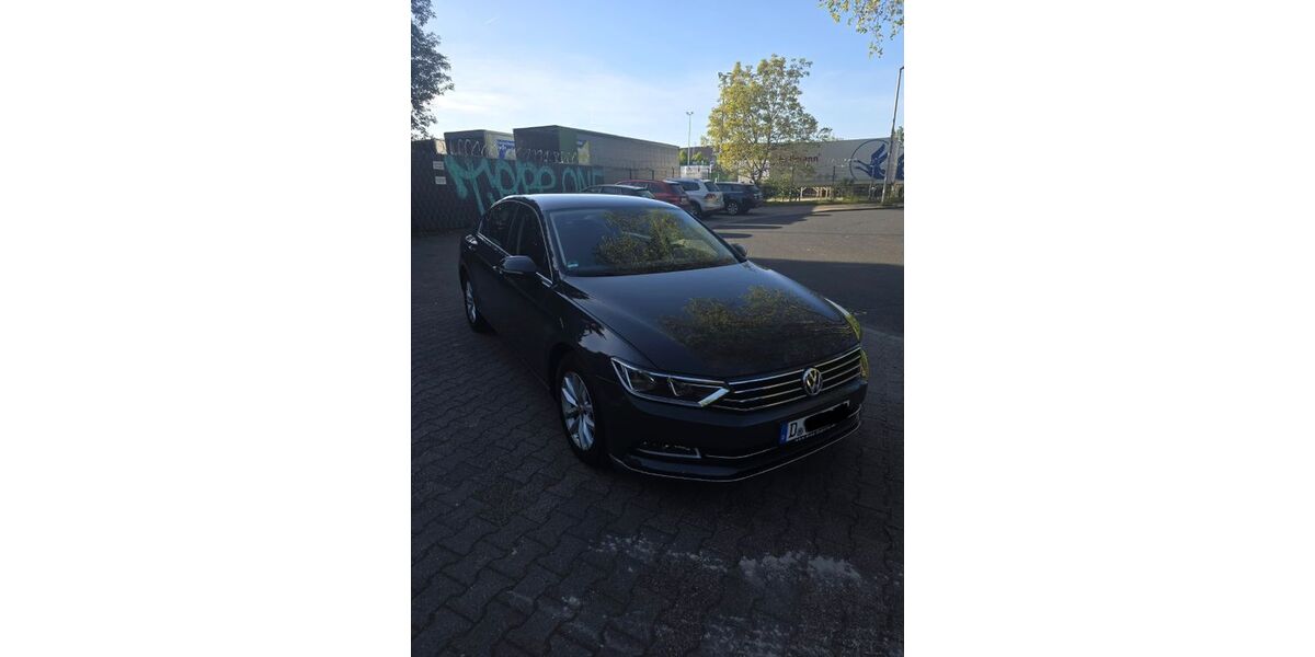 VW Passat 145.000 km 15.750 &euro; Düsseldorf 40225