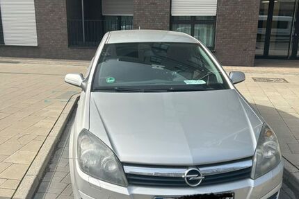 Opel Astra 129.000 km 2.500 &euro; Düsseldorf 40476