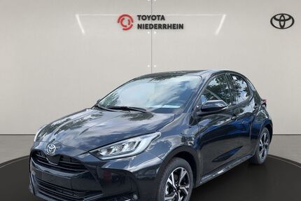 Toyota Yaris 25.820 km 21.585 &euro; Krefeld 47809