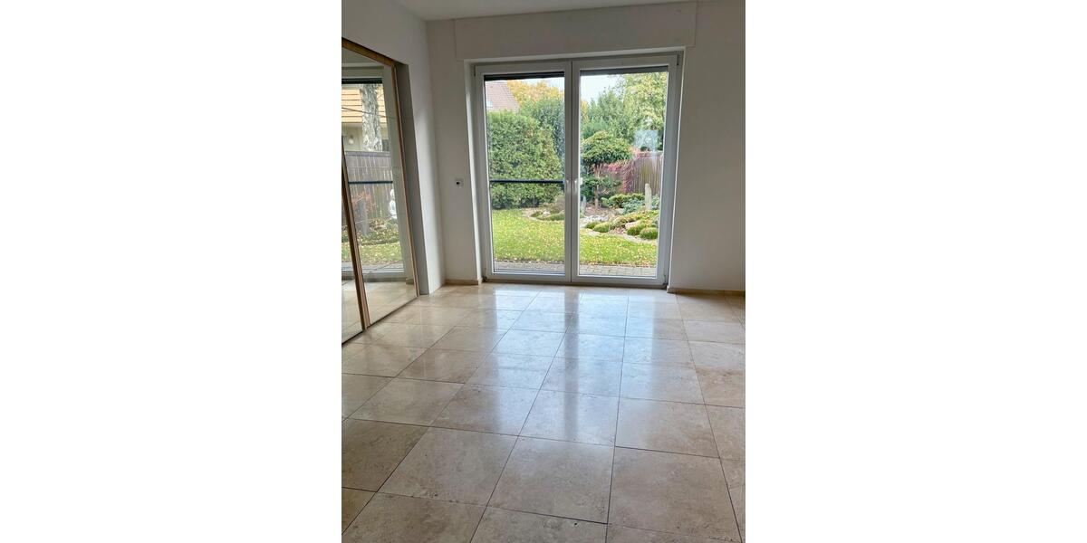 Bungalow Moers Rheinkamp - 5 Zimmer, 150 m&sup2;, 520.000&euro; | Angebot:27119498