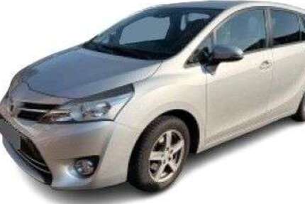 Toyota Verso 67.500 km 16.490 &euro; Duisburg 47249