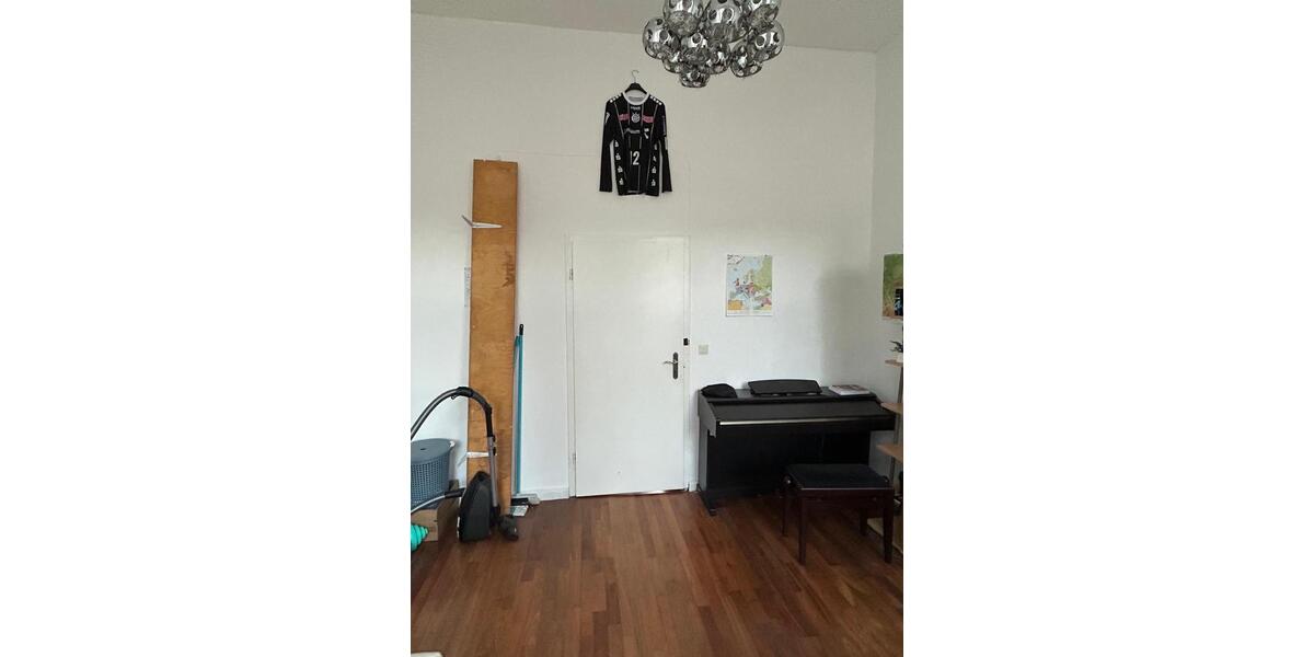 Etagenwohnung Krefeld Cracau - 2 Zimmer, 45 m&sup2;, 560&euro; | Angebot:25547495