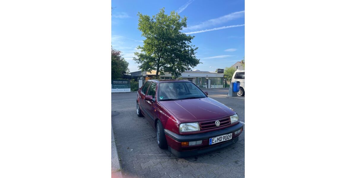 VW Vento 131.000 km 2.750 &euro; Essen 45257