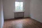 Kleine 3 Zimmer im EG, 2 Monate mietfrei (f. Malerarbeiten) OB-Schmachtendorf