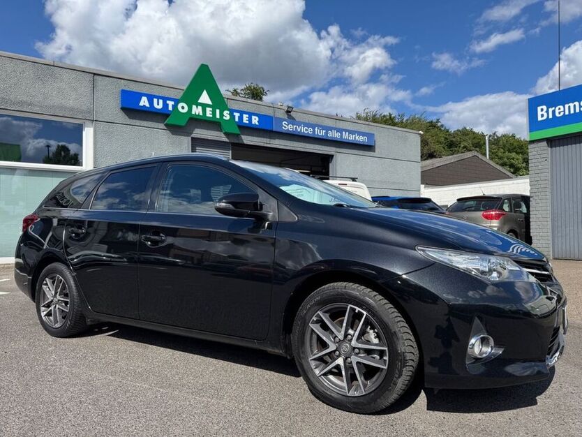 Auris