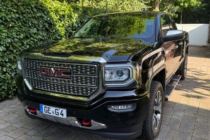 GMC Sierra