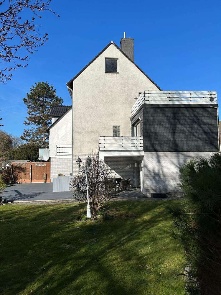 Haus zum Kaufen in Essen 589.000 € 150 m²