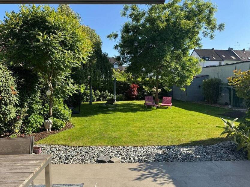 KR-BOCKUM! Einfamilienhaus MIT VIELSEITIGEM RAUMKONZEPT, GROSSEM GARTEN, GARAGE U. STELLPLÄTZEN!
