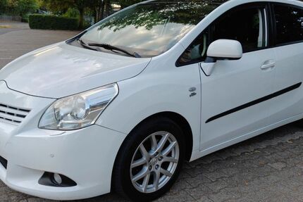Toyota Verso 225.209 km 6.950 &euro; NEUSS 41462