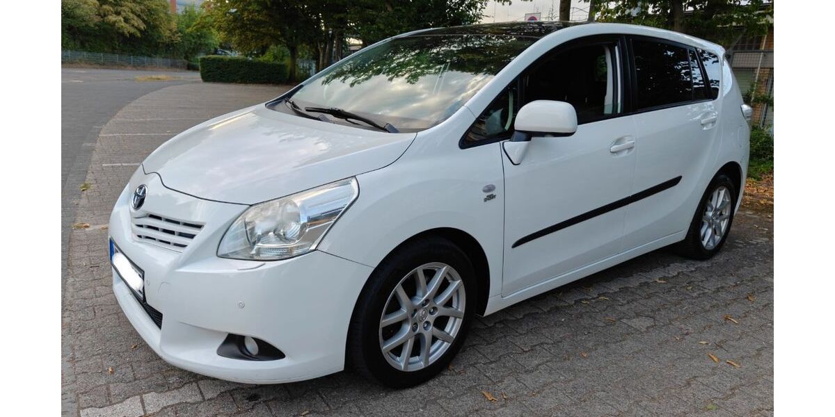 Toyota Verso 225.209 km 6.950 &euro; NEUSS 41462
