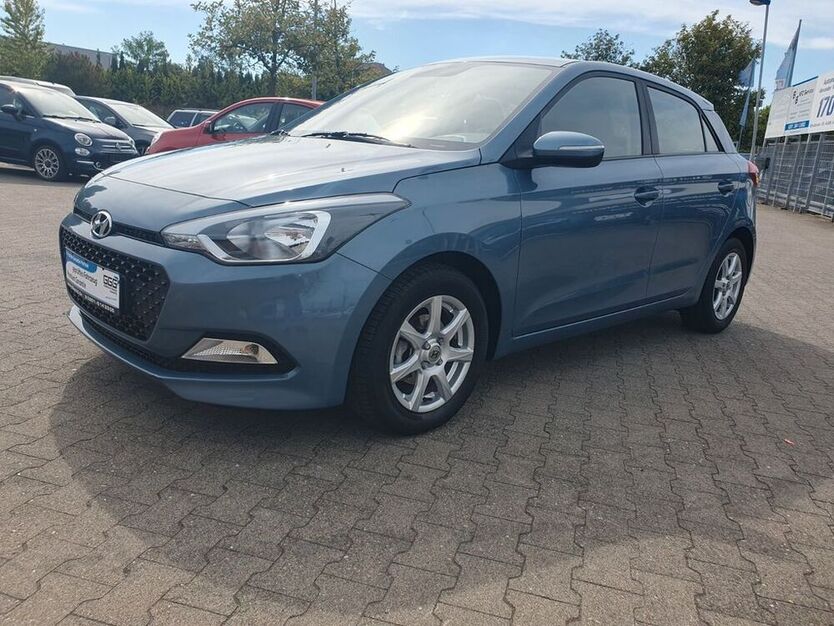 i20