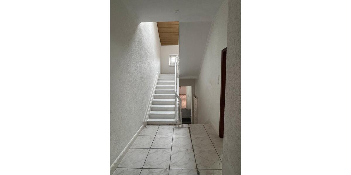 Maisonettenwohnung Duisburg Essenberg - 4 Zimmer, 140 m&sup2;, 1.100&euro; | Angebot:26462894
